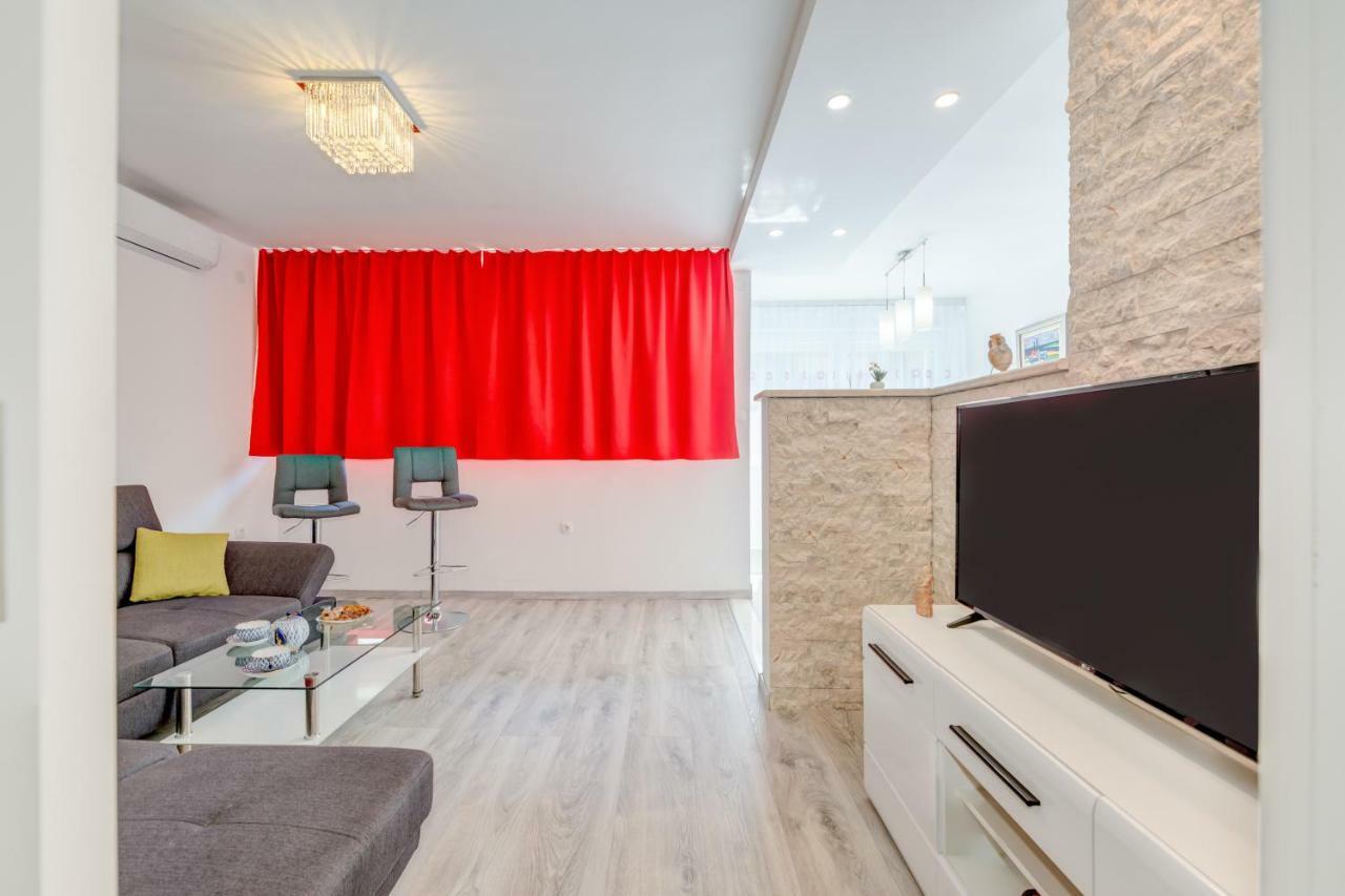 Kate Apartment Omis Exterior photo